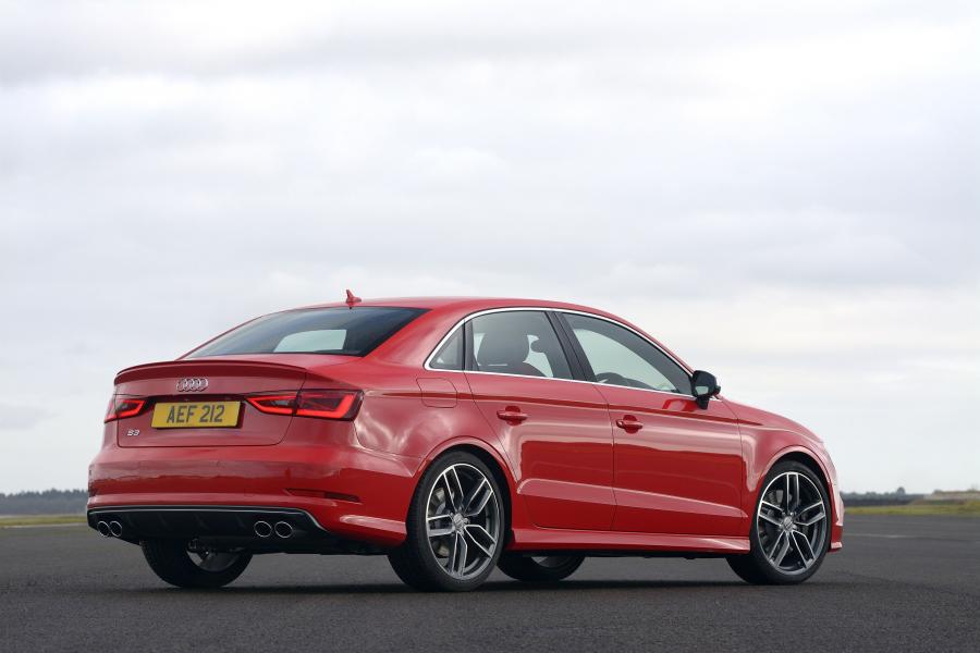  Audi S3 Sedan (8V) 2013 года  (UK) (фото 5 из 53)